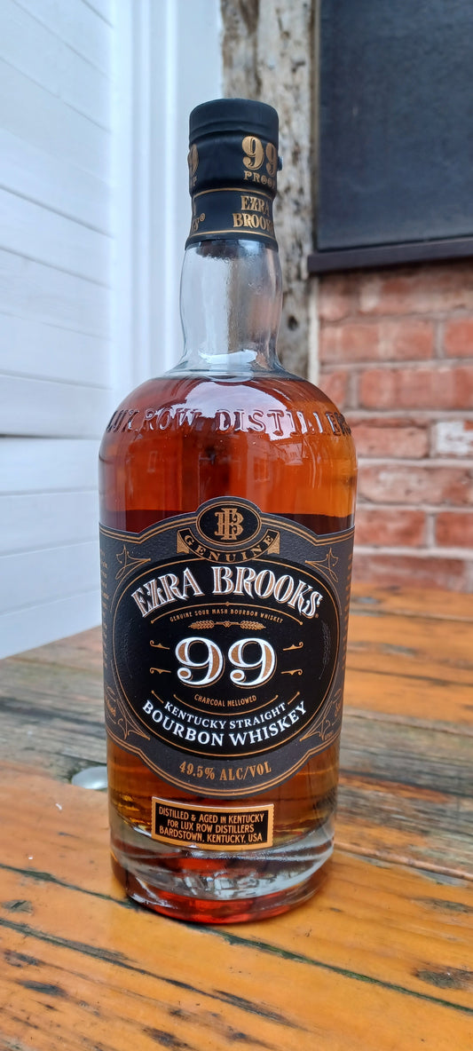 Ezra Brooks. Kentucky Straight Bourbon. 49.5% abv