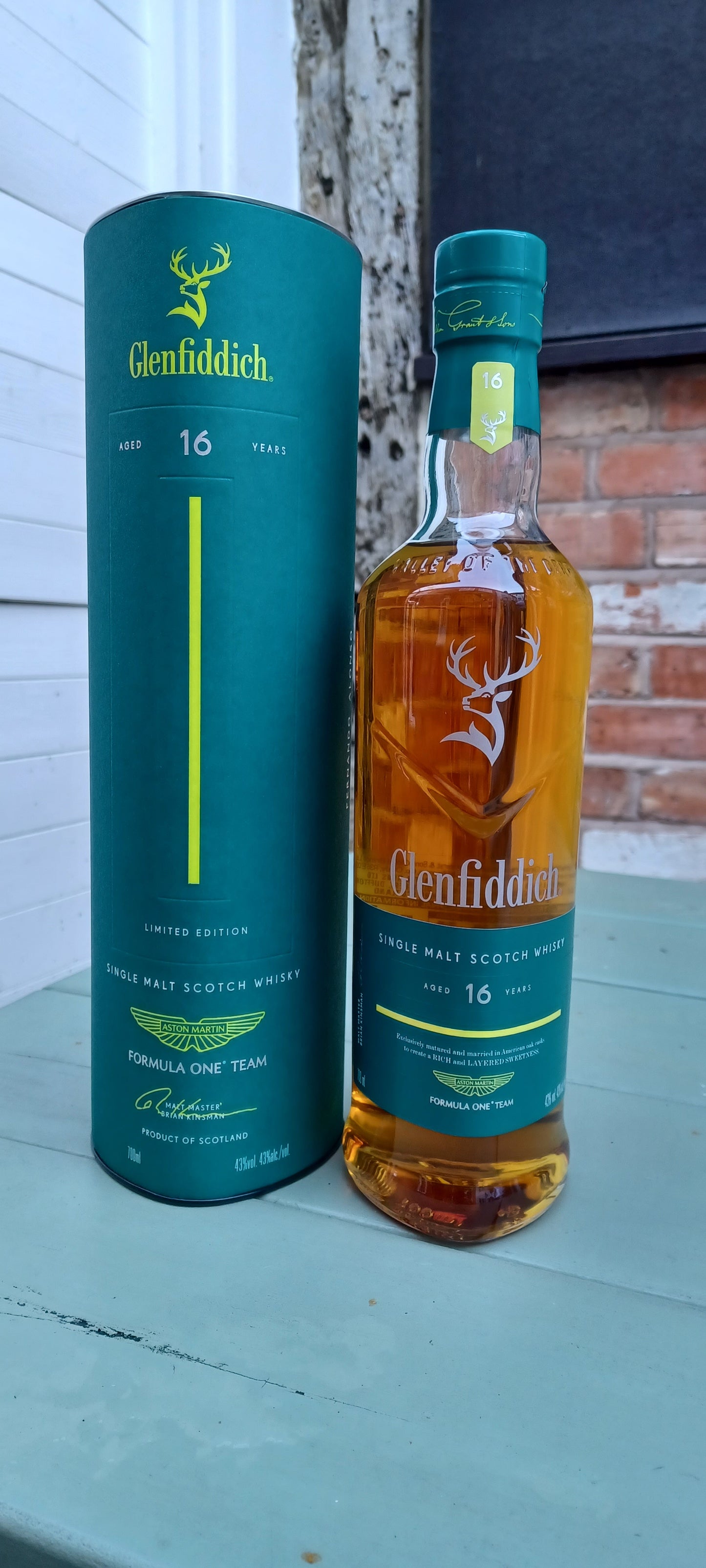 Glenfiddich 16yr F1 Team Single malt. 43% abv